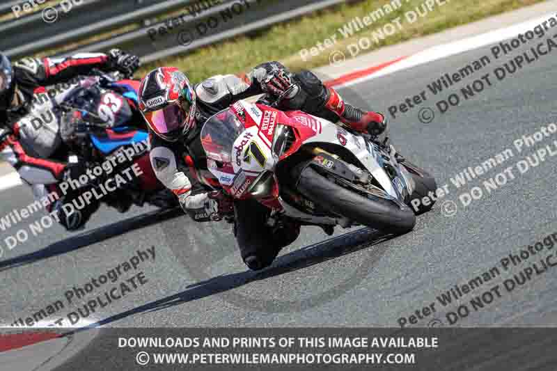 cadwell no limits trackday;cadwell park;cadwell park photographs;cadwell trackday photographs;enduro digital images;event digital images;eventdigitalimages;navarra;no limits trackdays;peter wileman photography;racing digital images;trackday digital images;trackday photos